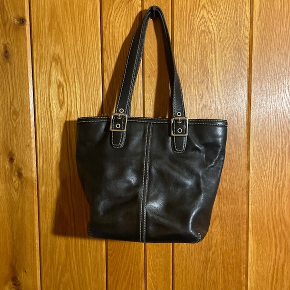 Coach Small Tote in Leather - Picture 1 of 3